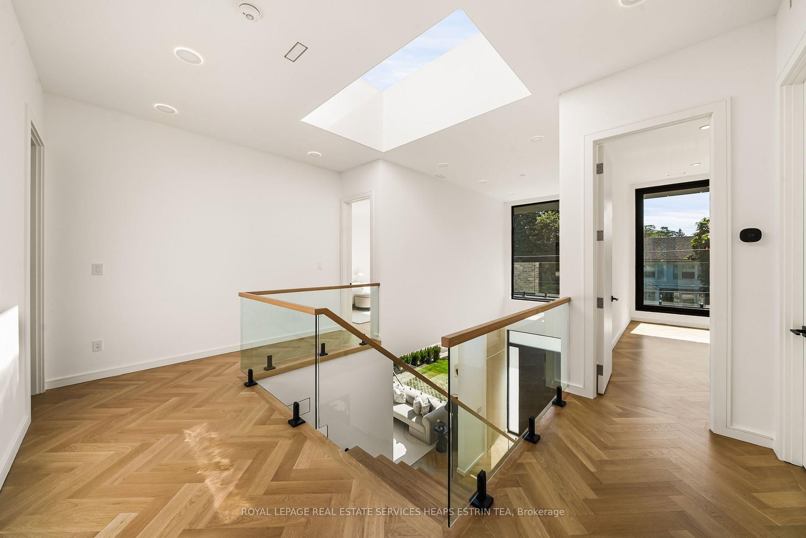 7 Lumley Avenue • Toronto, ON photo 21