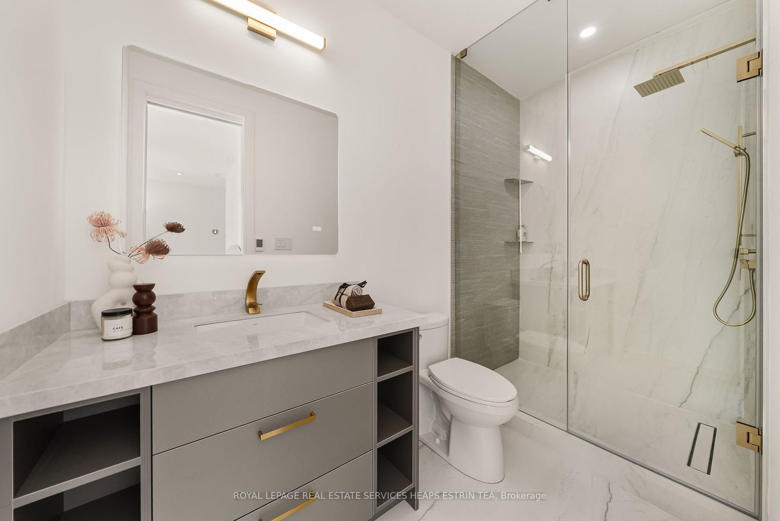 7 Lumley Avenue • Toronto, ON photo 31