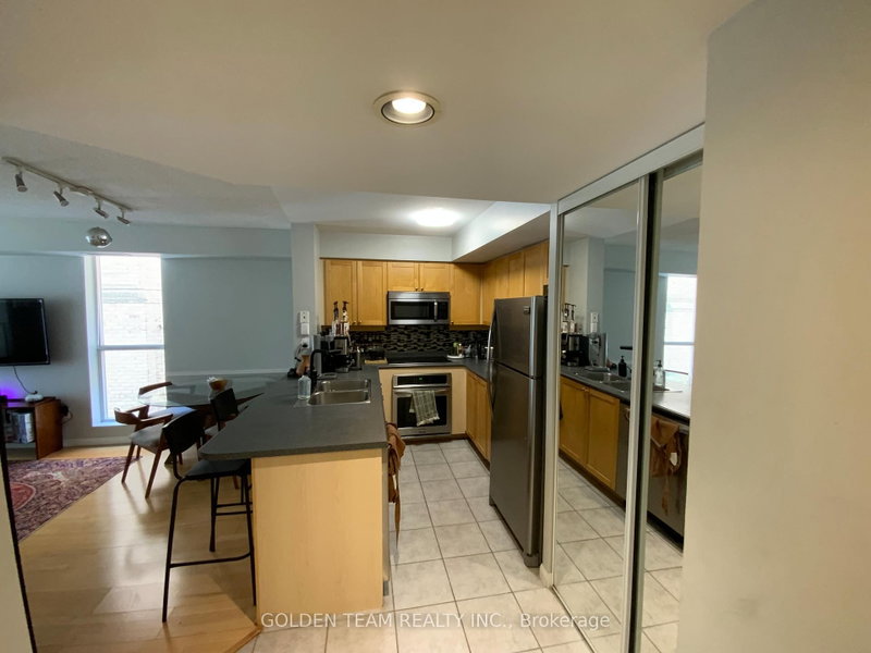 209 - 188 Redpath Avenue