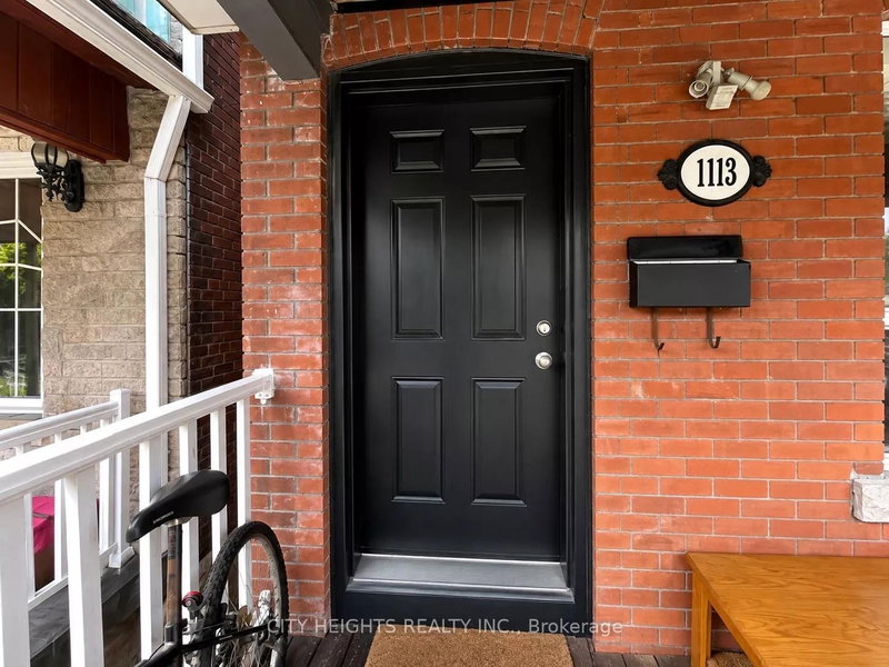 4 - 1113 Davenport Road
