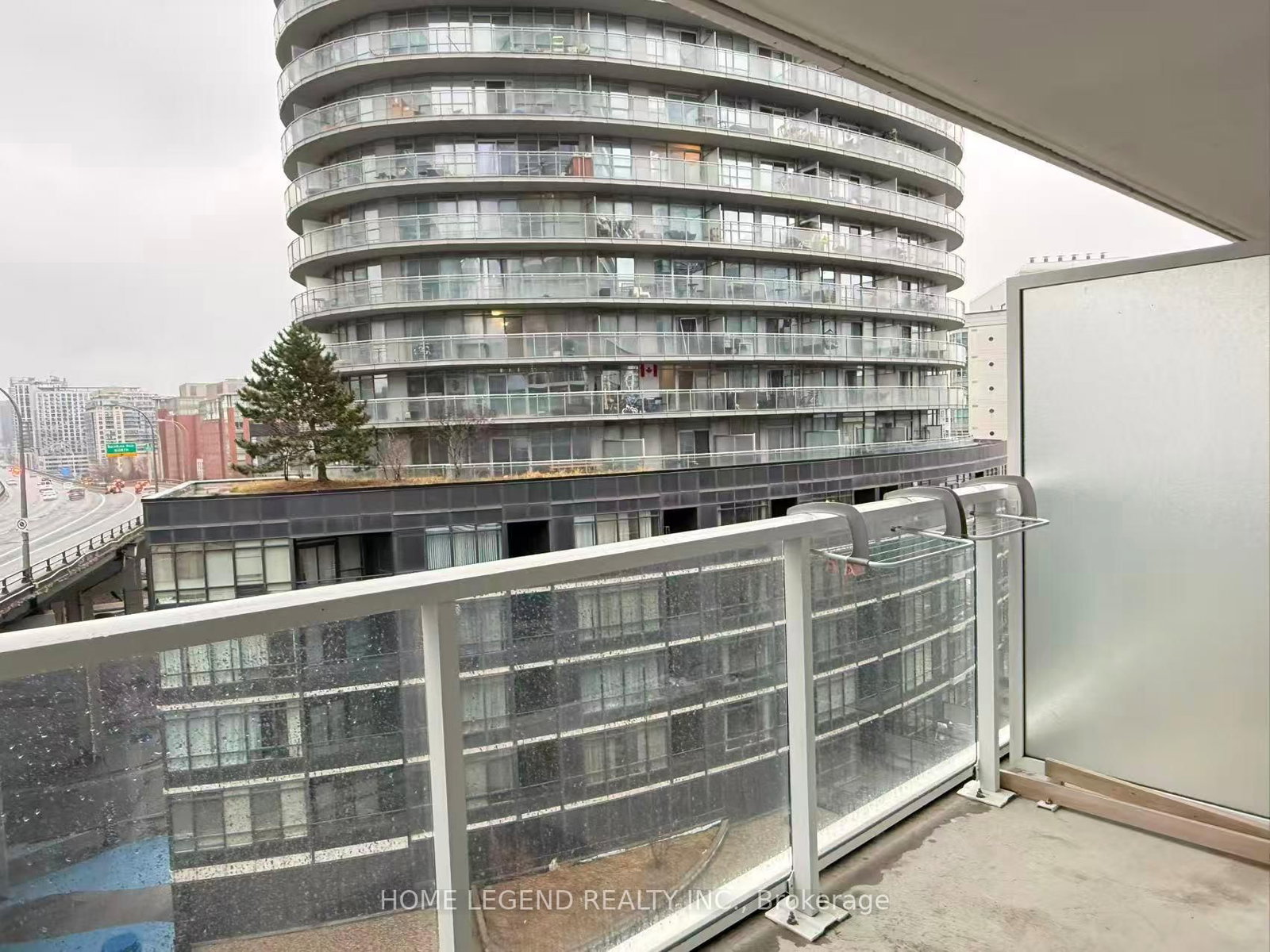 17 Bathurst Street • #710 • Toronto, ON photo 11