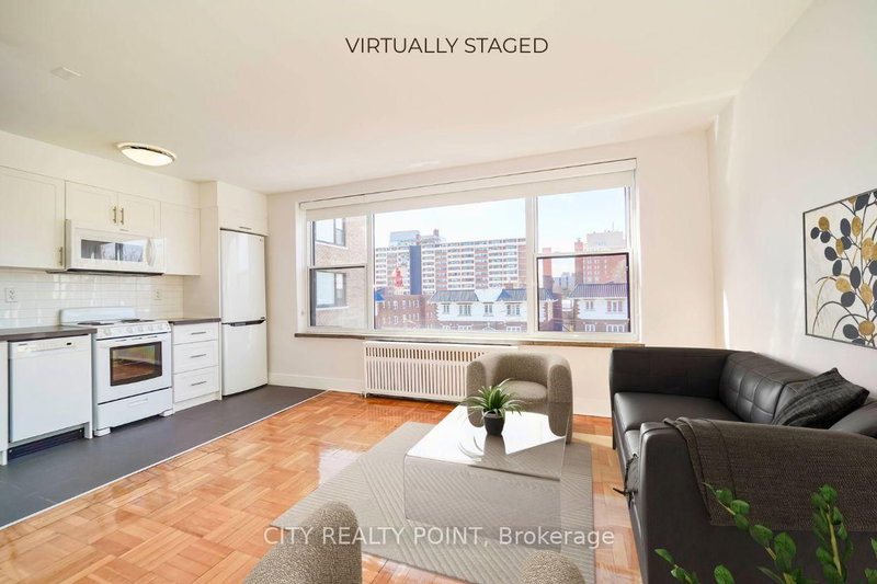 202 - 1545 Bathurst Street