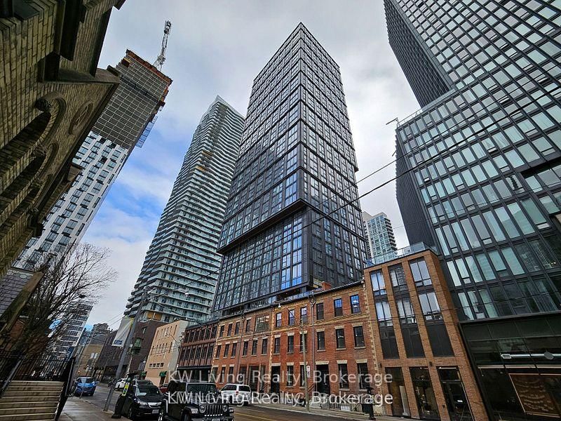 1801 - 82 Dalhousie Street