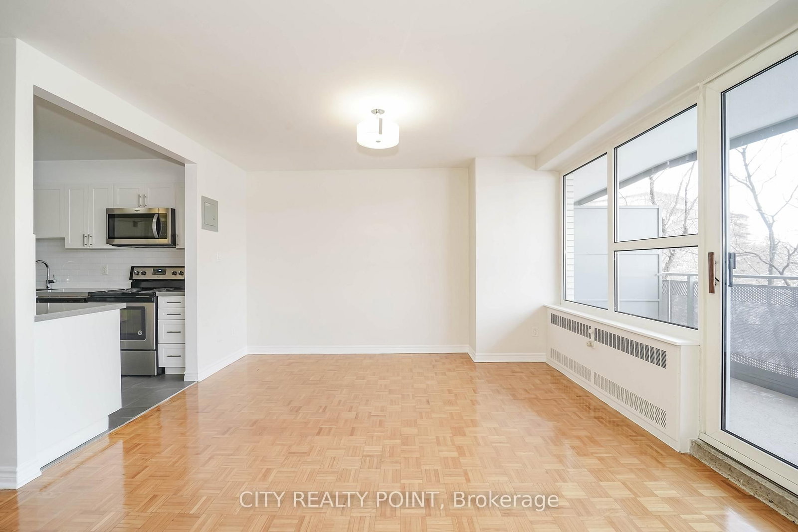 510 - 10 Shallmar Boulevard, Toronto 4
