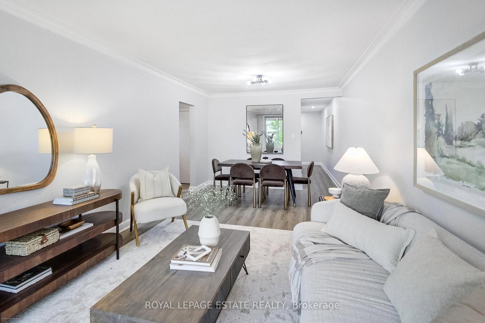 36 Linelle Street • Toronto, ON photo 5