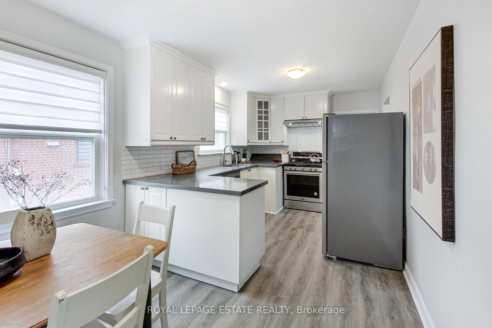 36 Linelle Street • Toronto, ON photo 9