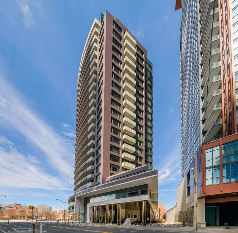 1704 - 88 Davenport Road