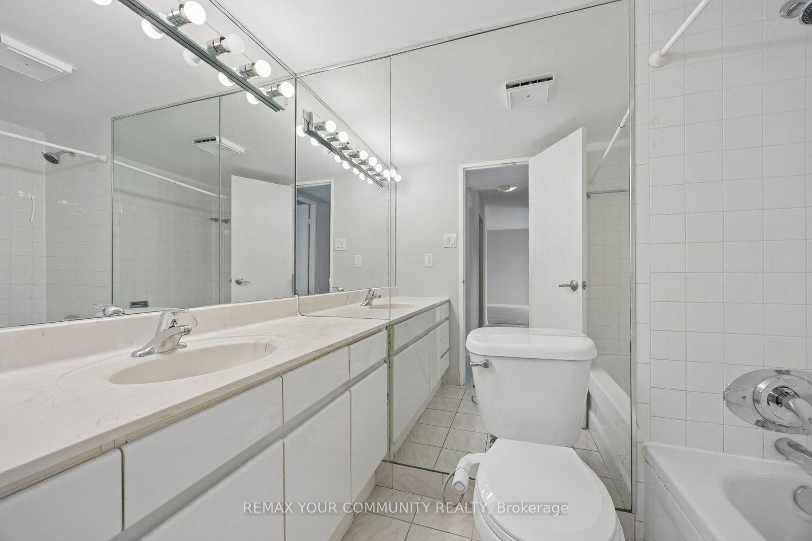 10 Tangreen Court • #804 • Toronto, ON photo 11