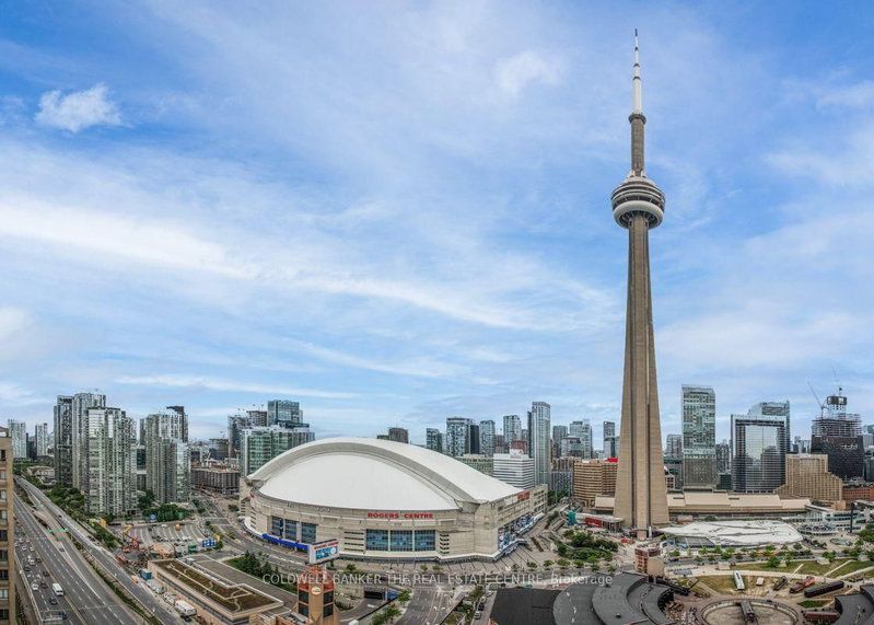 2708 - 260 Queens Quay W