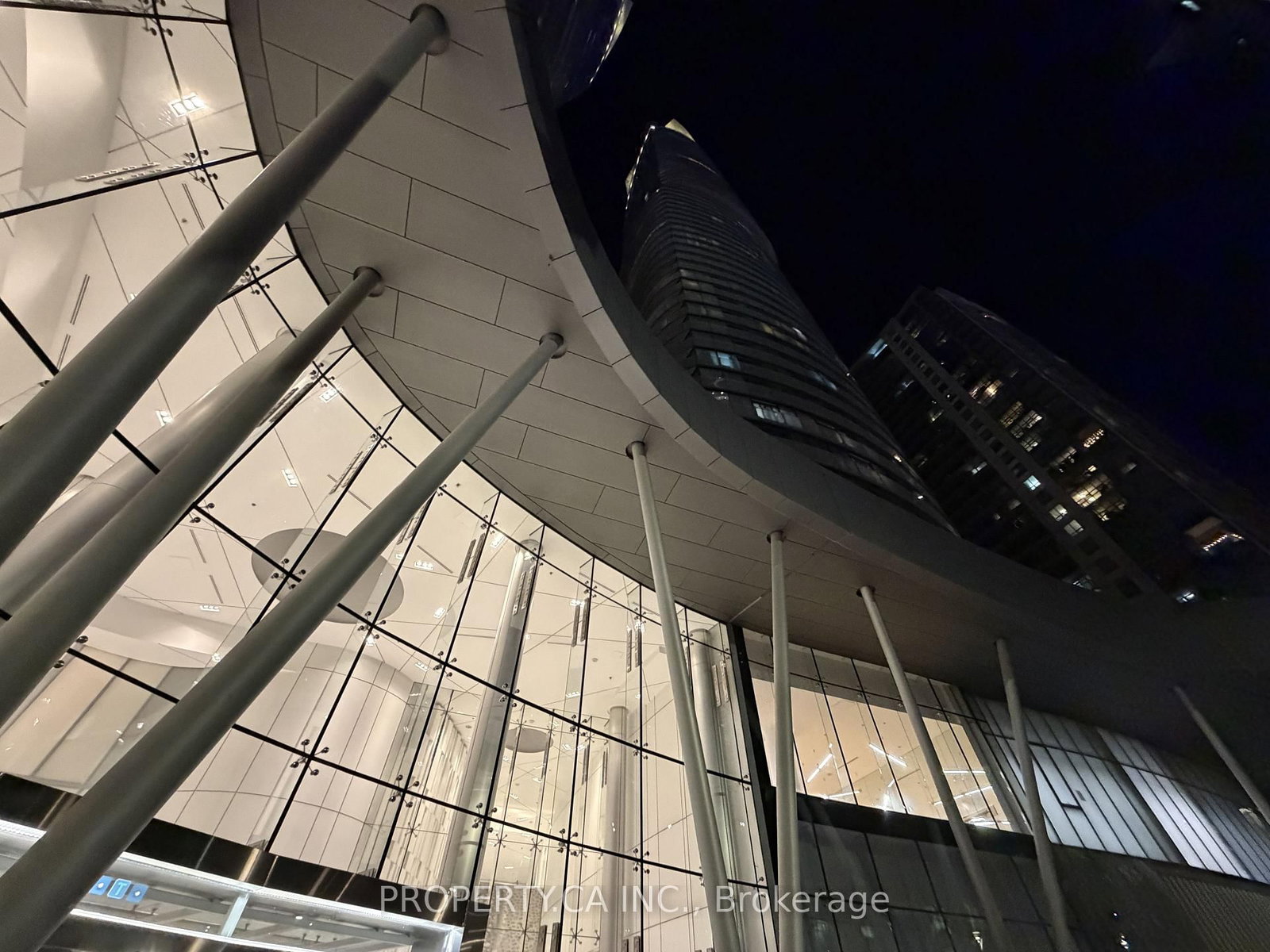 14 York Street • #2308 • Toronto, ON photo 17