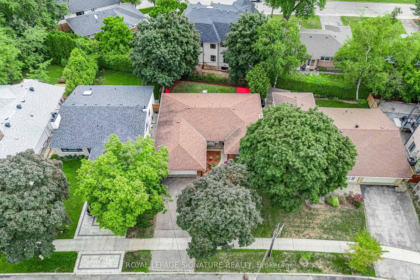 9 Bunty Lane • Toronto, ON photo 36