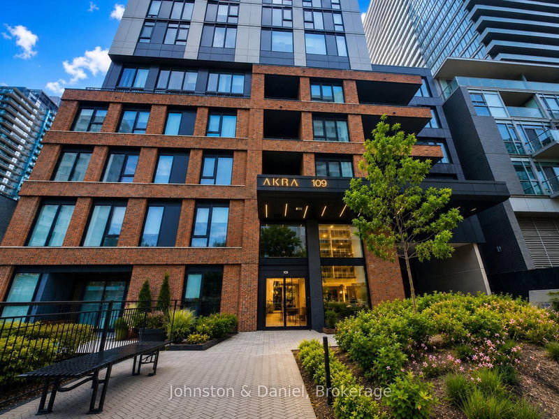 1304 - 109 Erskine Avenue