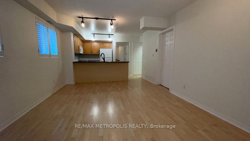 Th27 - 208 Niagara Street