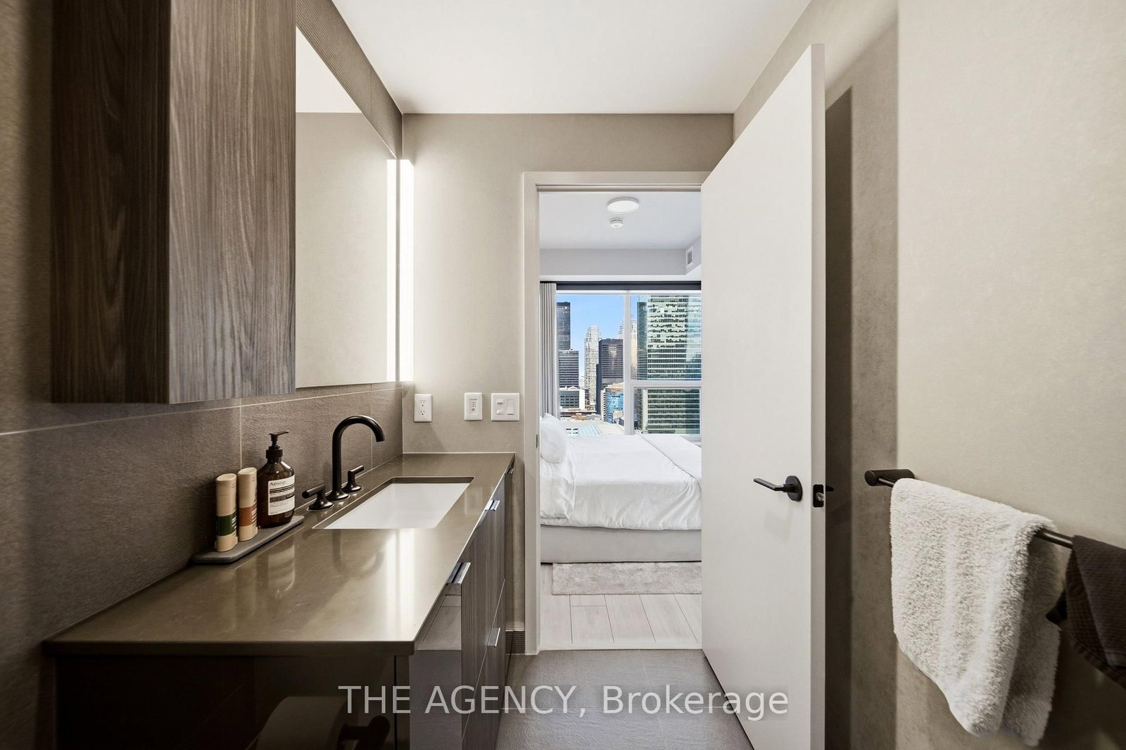 15 Mercer Street • #2908 • Toronto, ON photo 20