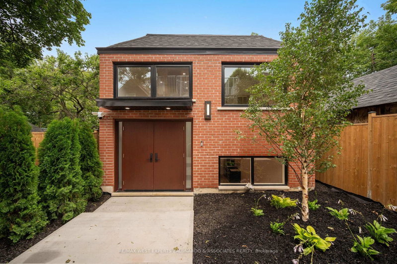 Garden Suite - 412 Glenholme Avenue