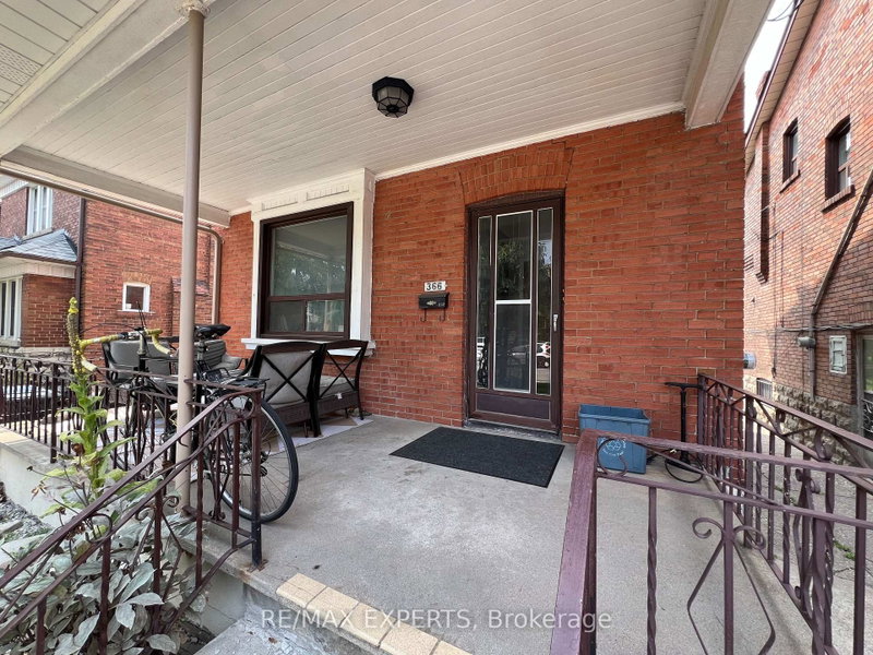 2nd Floor - 366 Lauder Avenue