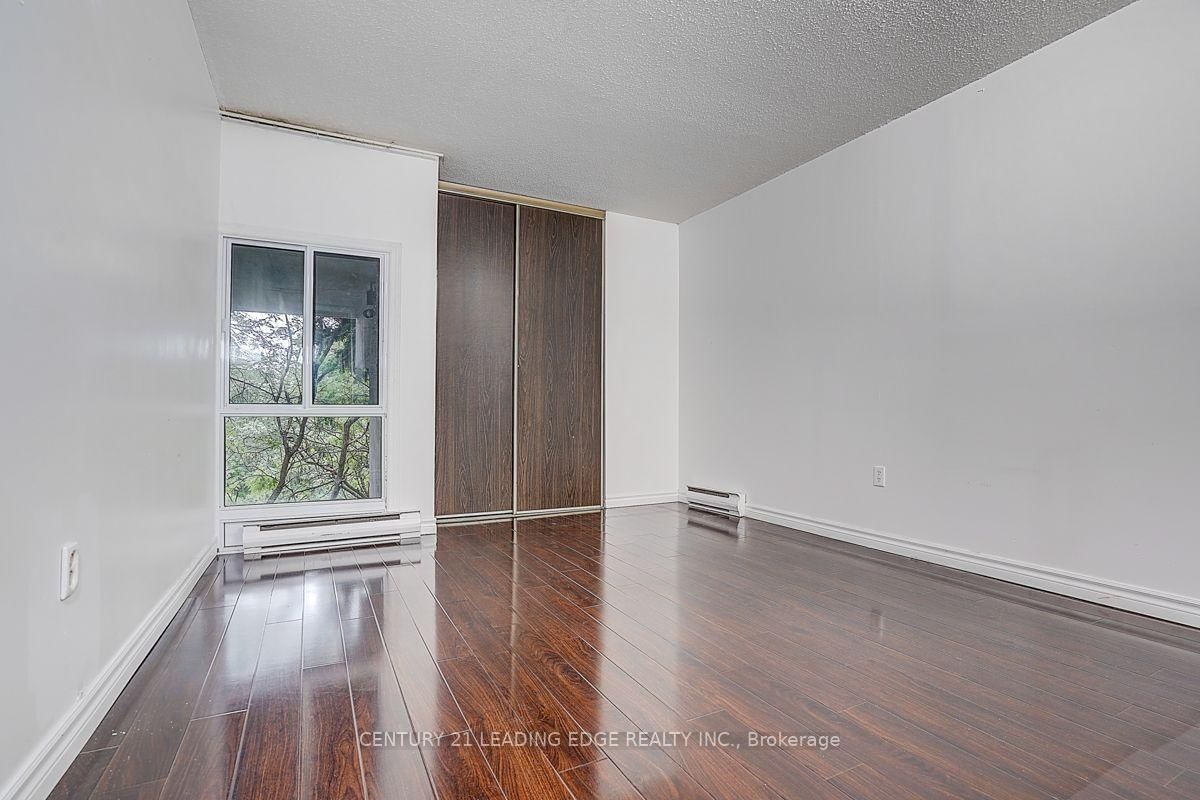 135 Leeward Glenway • #207 • Toronto, ON photo 30