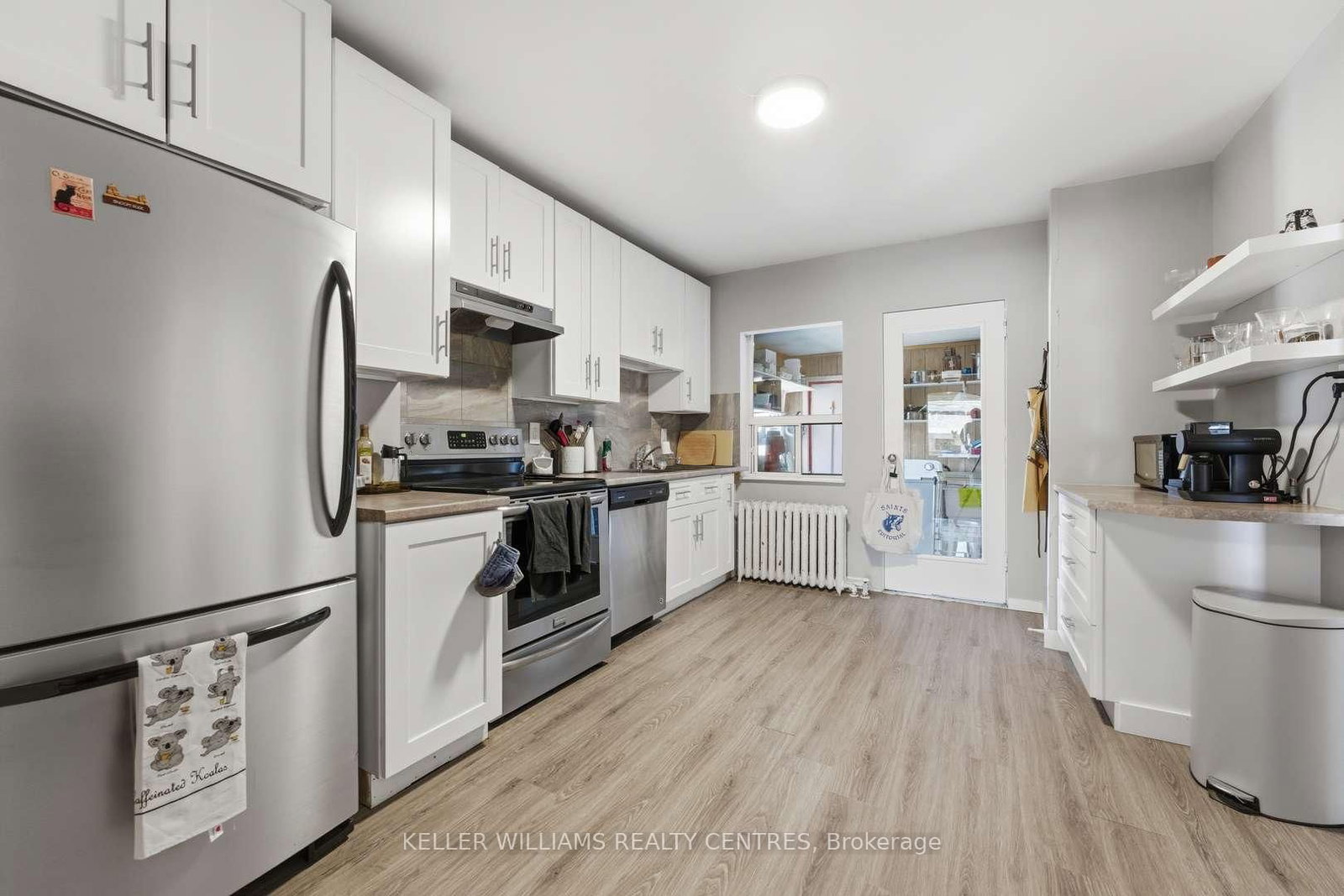 42 Mansfield Avenue • Toronto, ON photo 11