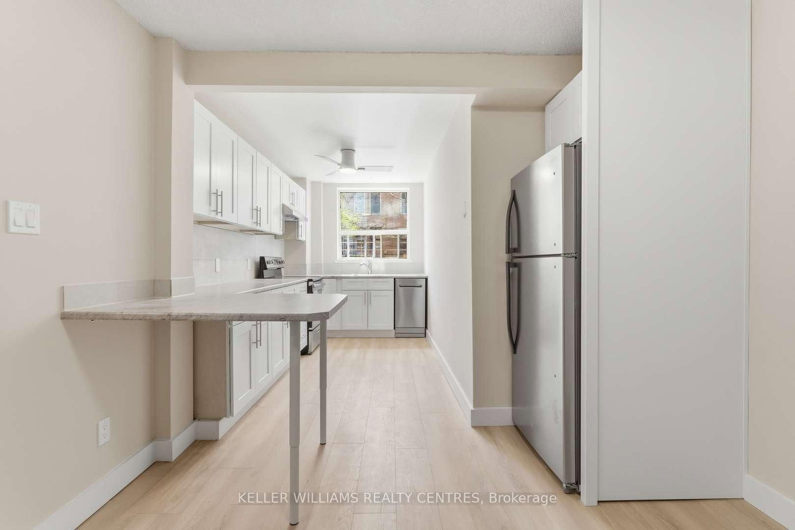 42 Mansfield Avenue • Toronto, ON photo 14