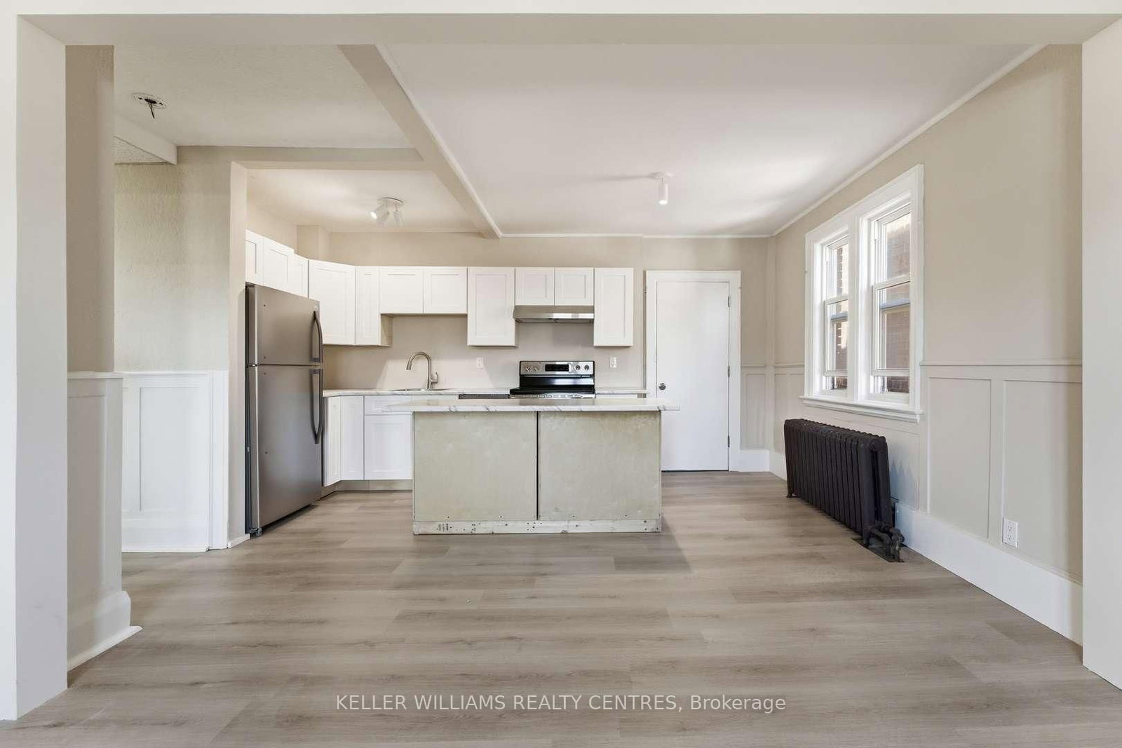 42 Mansfield Avenue • Toronto, ON photo 18