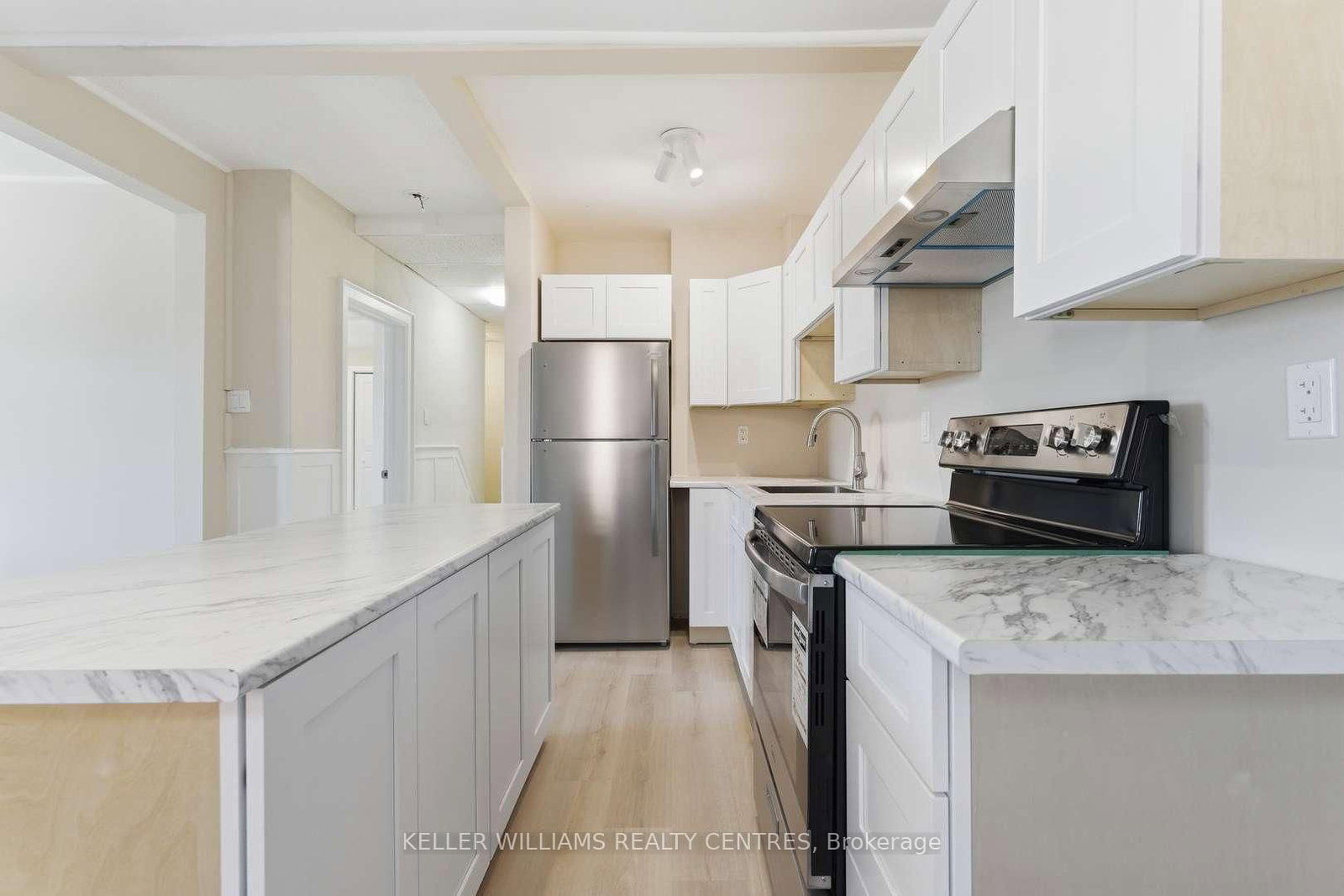 42 Mansfield Avenue • Toronto, ON photo 20