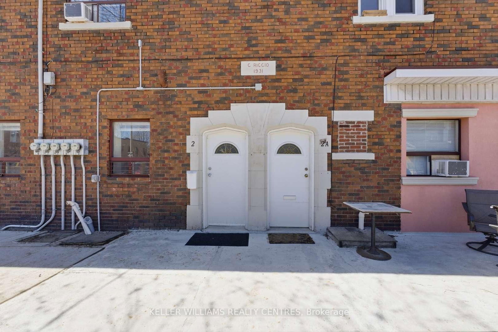 42 Mansfield Avenue • Toronto, ON photo 25