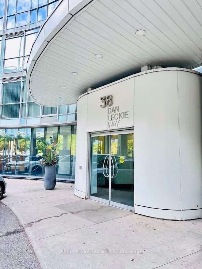 1702 - 38 Dan Leckie Way