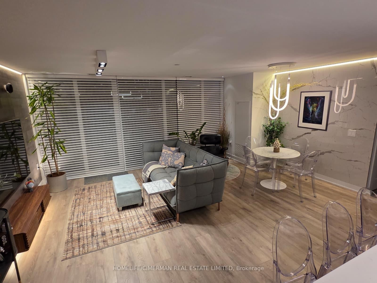1602-575 Bloor Street, Toronto, ON