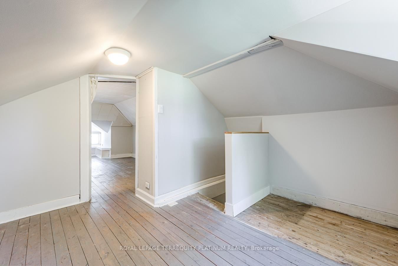 204 Ellerslie Avenue • Toronto, ON photo 36