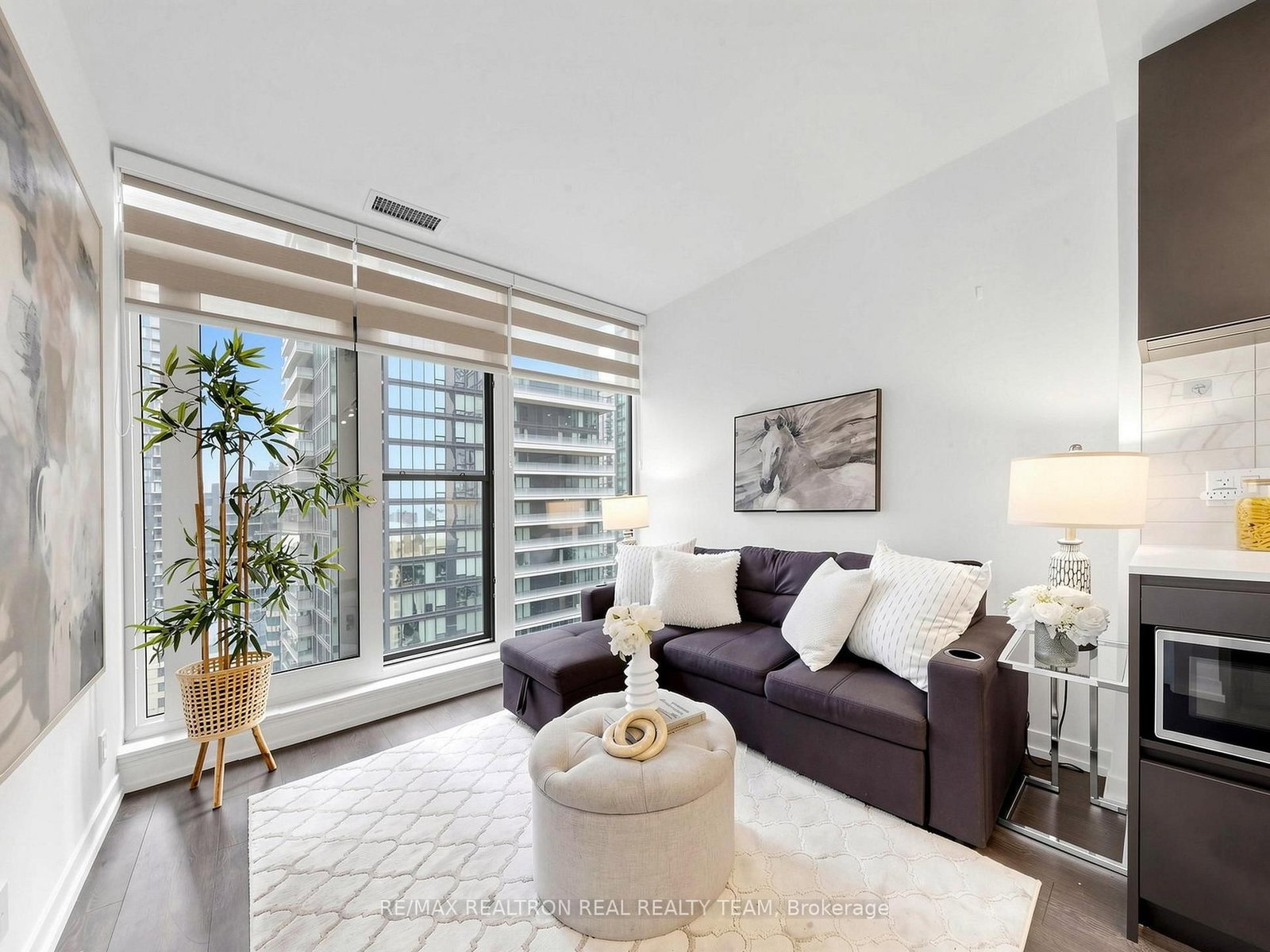 55 Mercer Street • #2807 • Toronto, ON photo 11