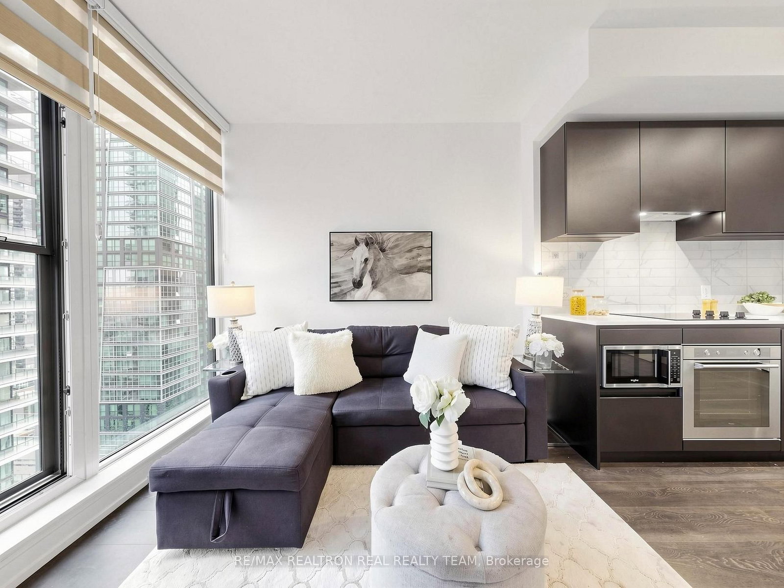 55 Mercer Street • #2807 • Toronto, ON photo 12