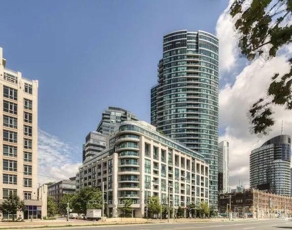 811 - 600 Fleet Street