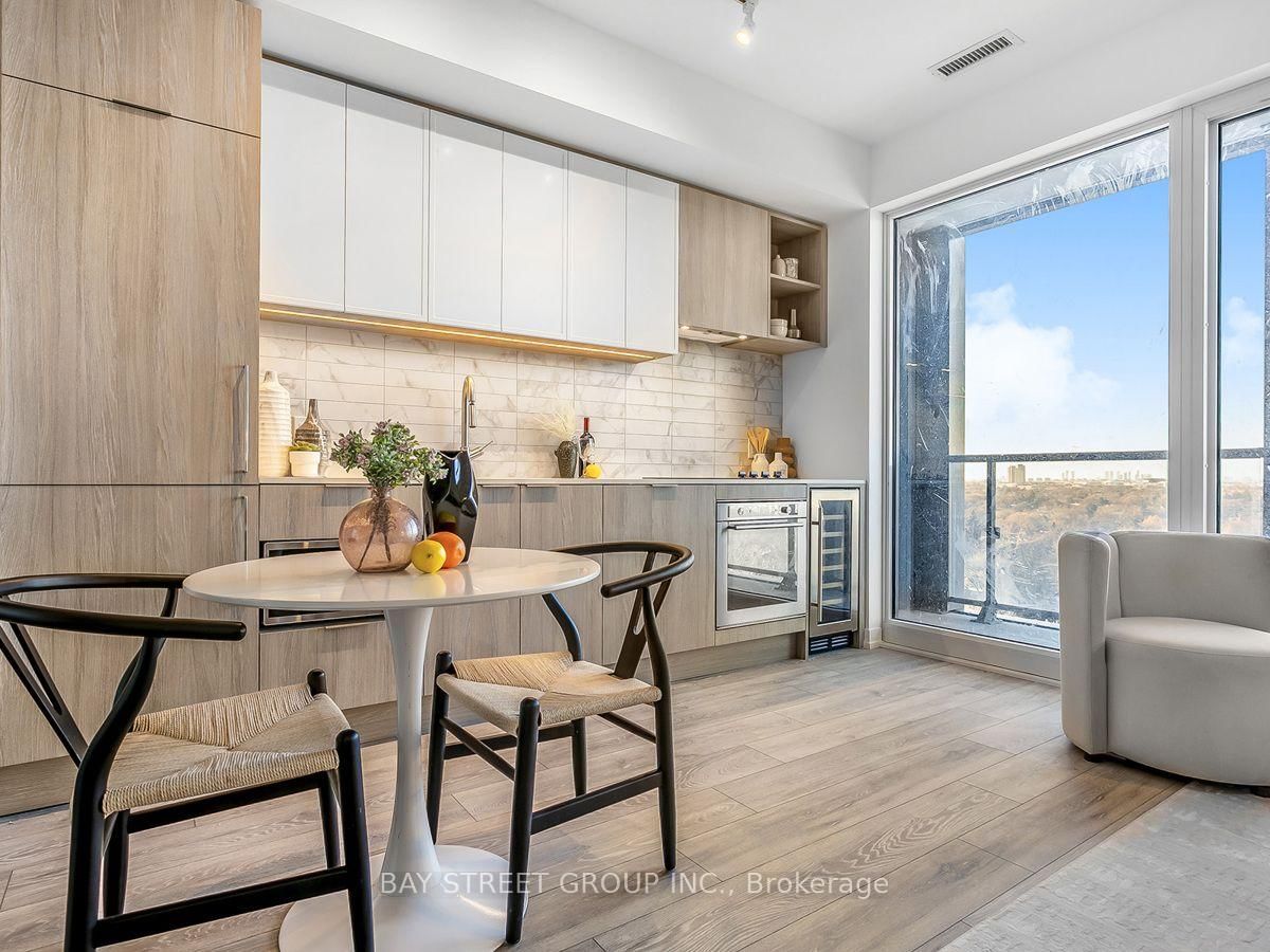 Property at 2020 Bathurst