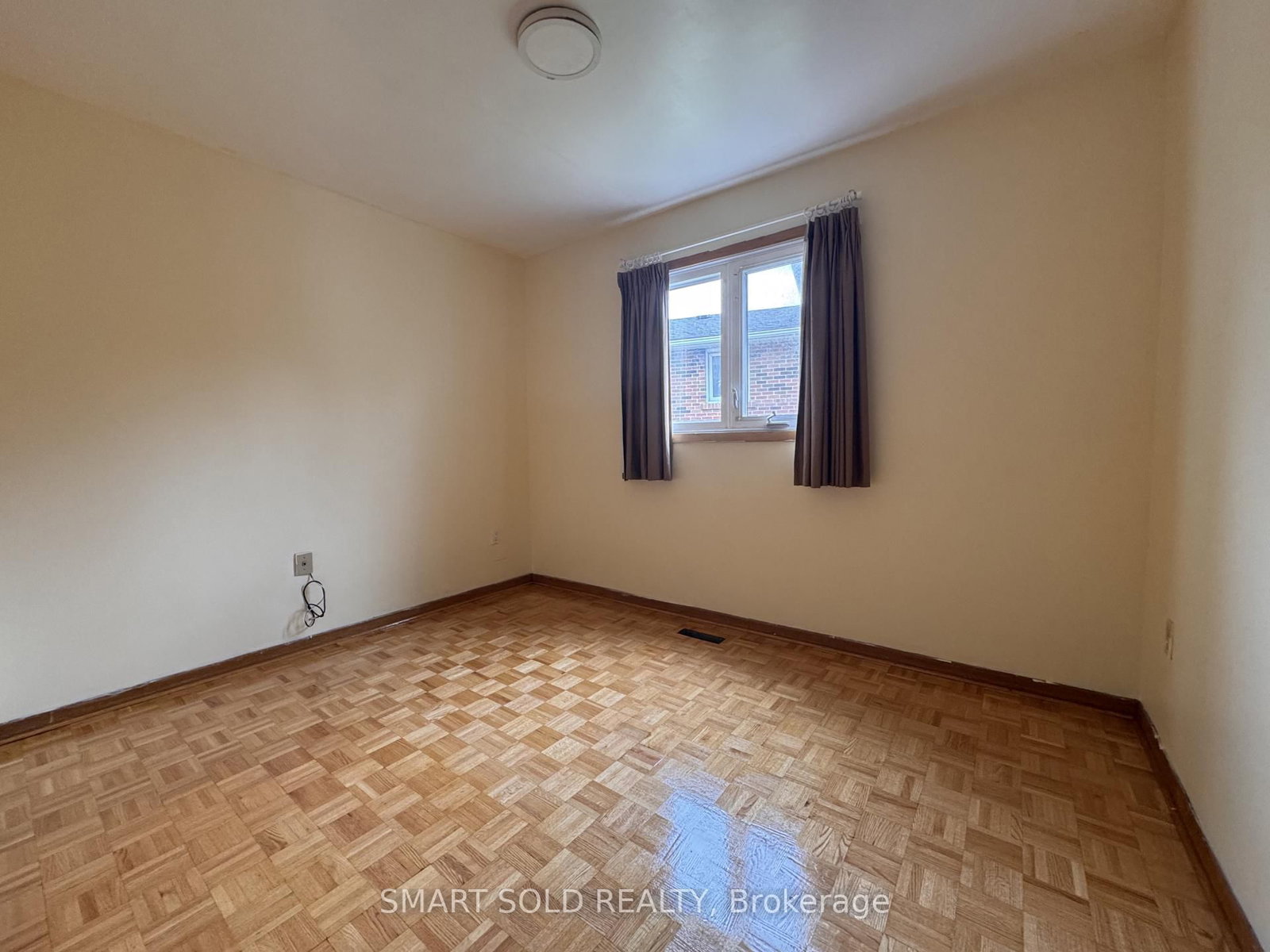 243 Shawnee Circle, Toronto
