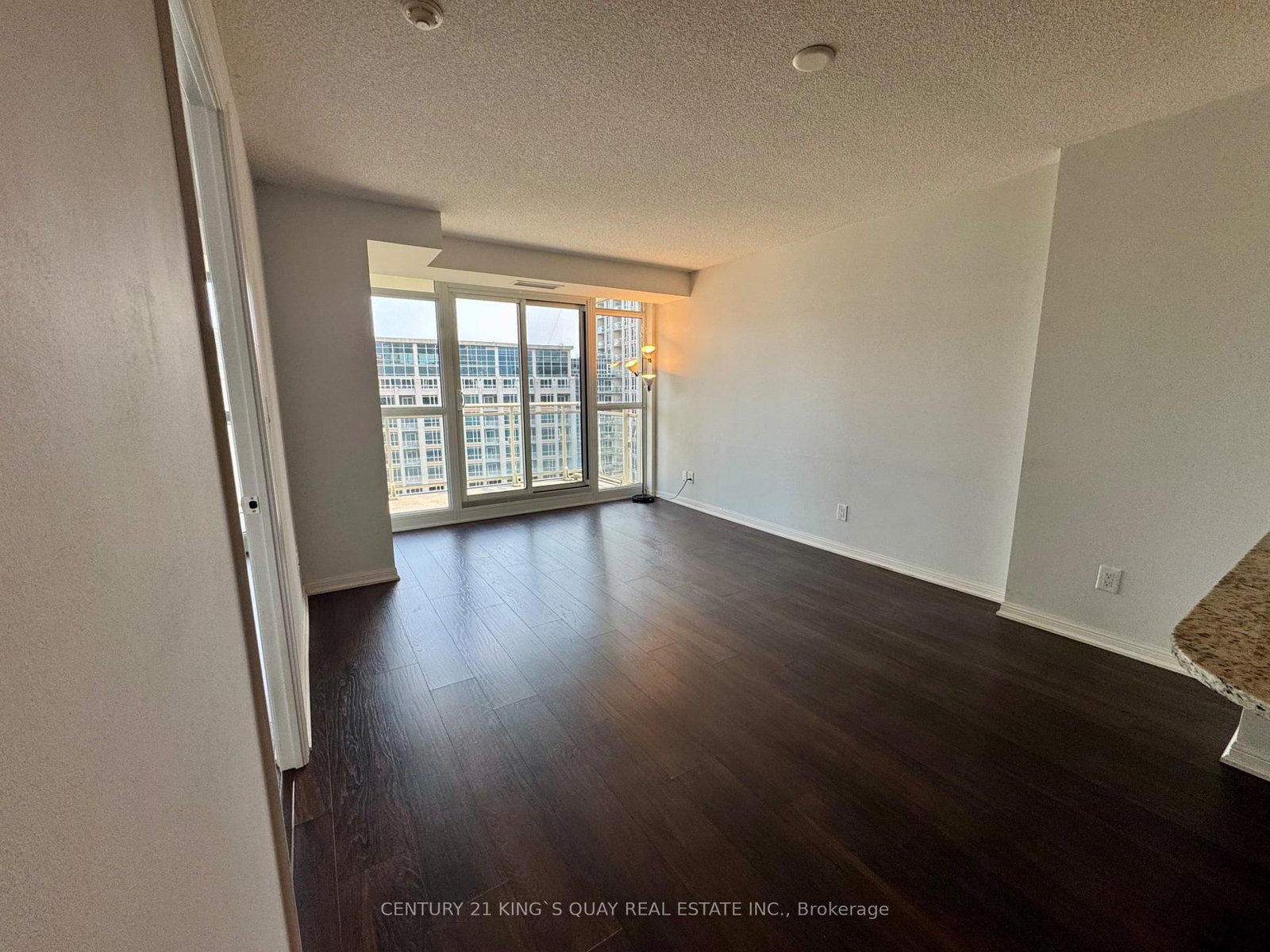 38 Grand Magazine Street • #1233 • Toronto, ON photo 10