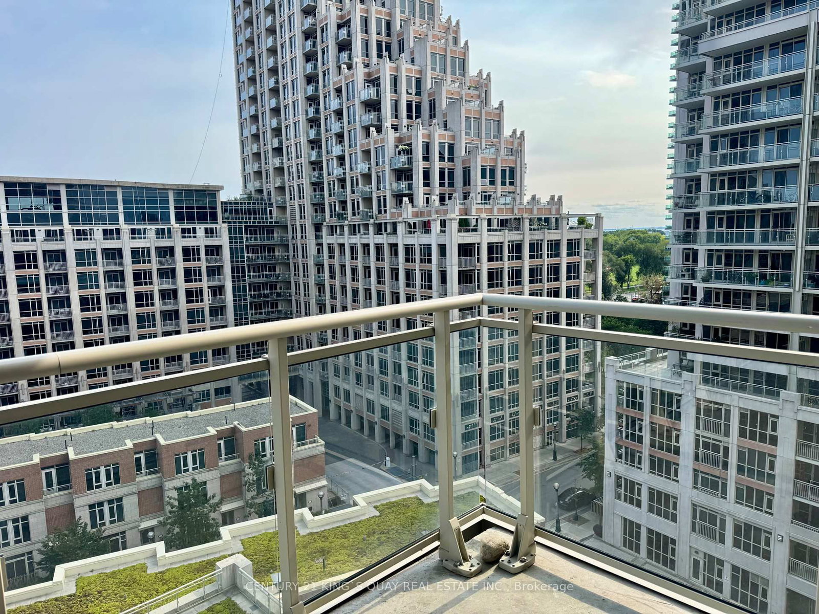 38 Grand Magazine Street • #1233 • Toronto, ON photo 12