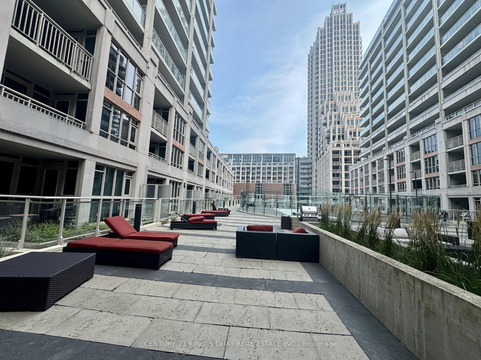 38 Grand Magazine Street • #1233 • Toronto, ON photo 21