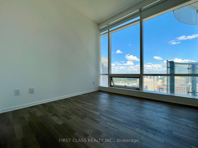 1 Bloor Street E