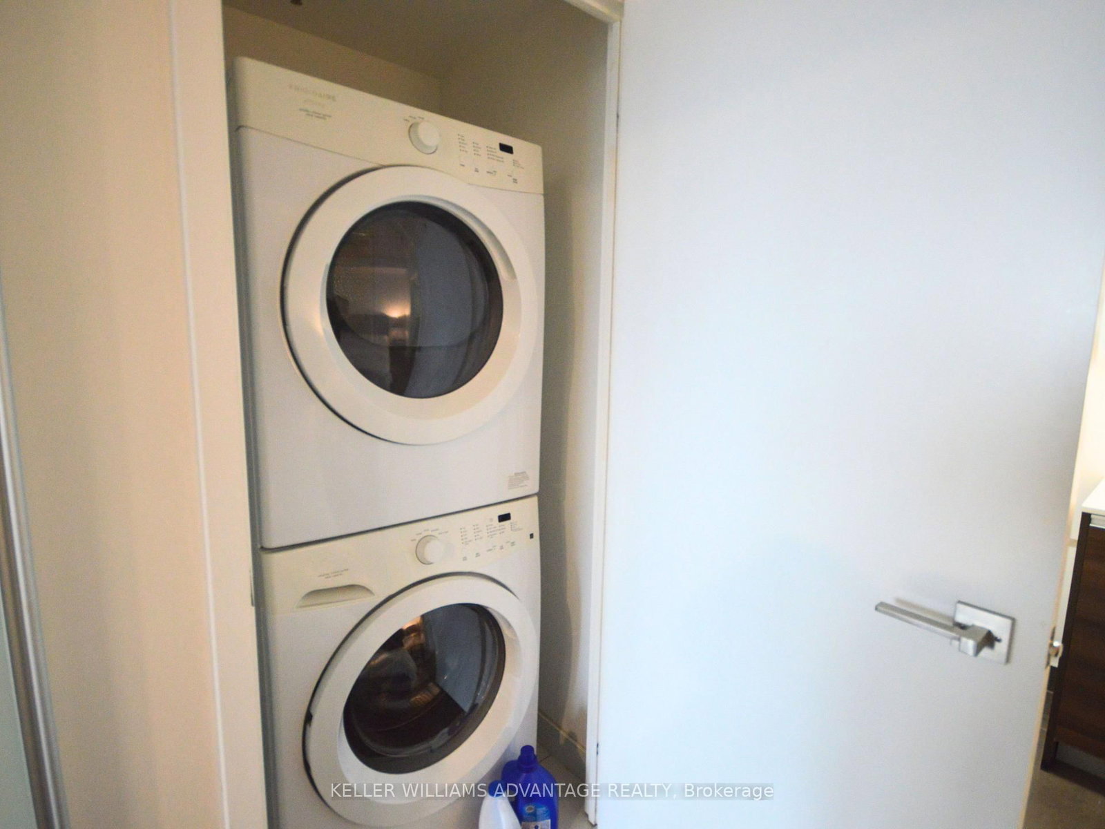20 Minowan Miikan Lane • #610 • Toronto, ON photo 10