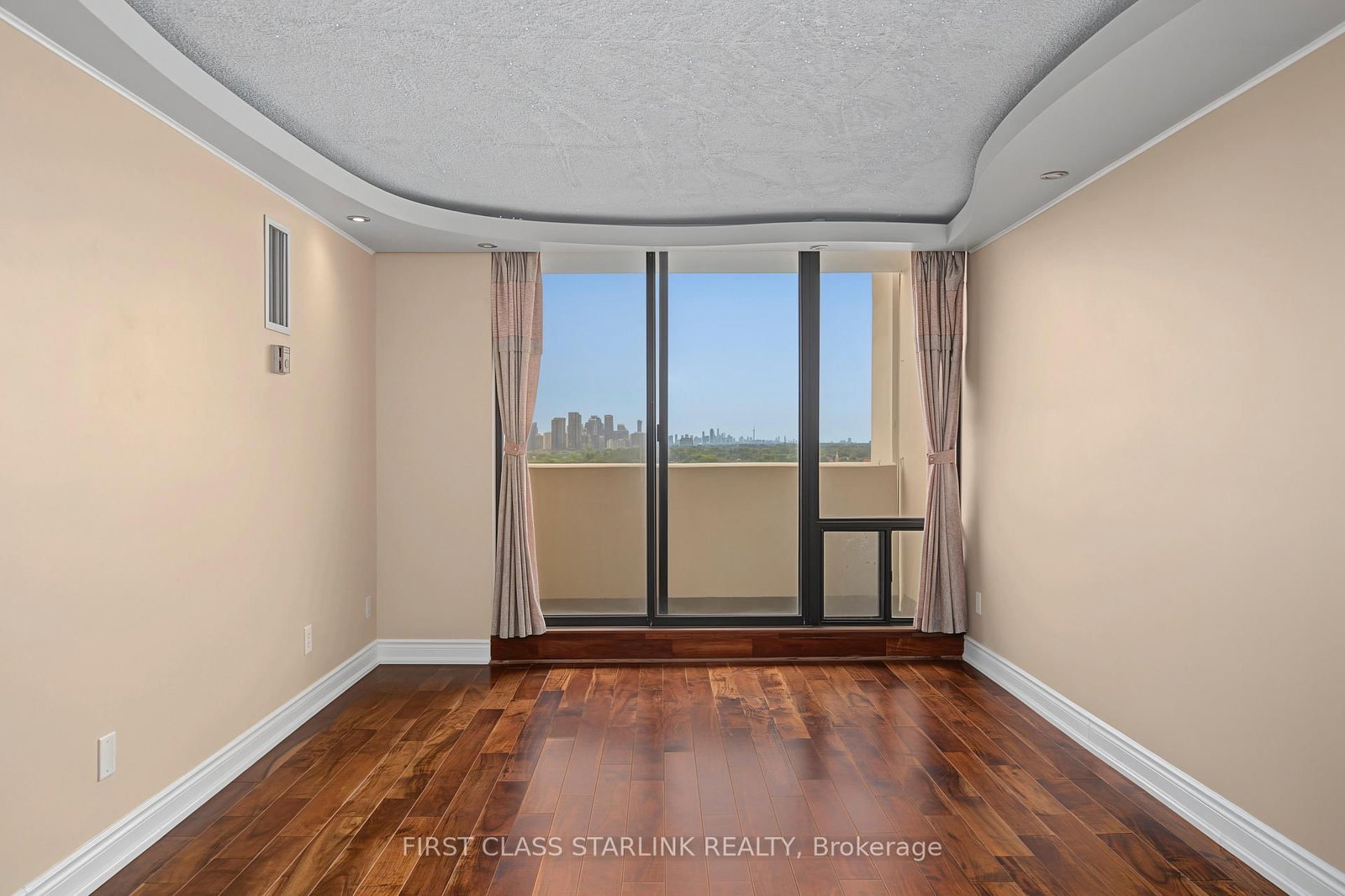 10 Tangreen Court • #1405 • Toronto, ON photo 21