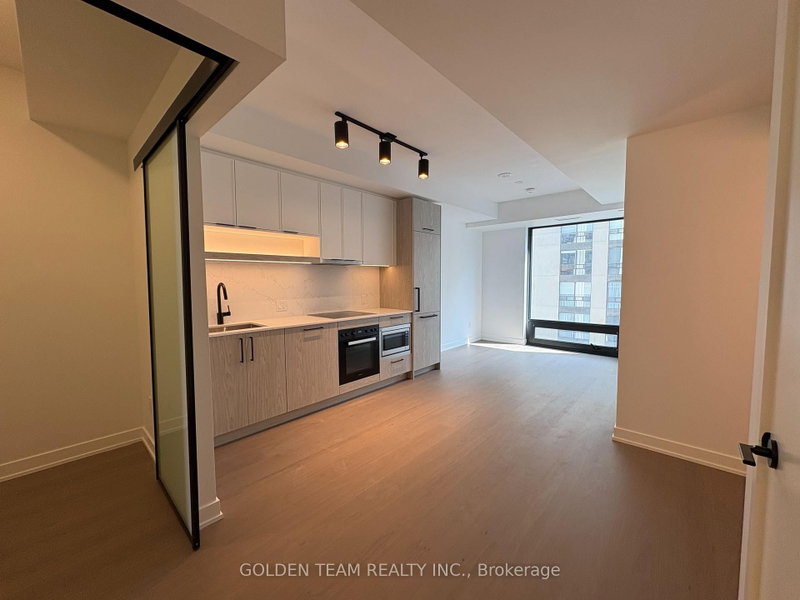1622 - 89 Montclair Avenue