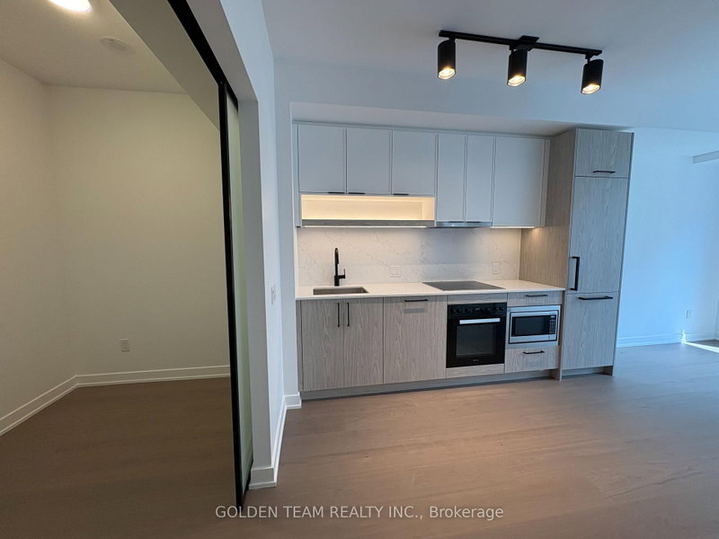 1622 - 89 Montclair Avenue