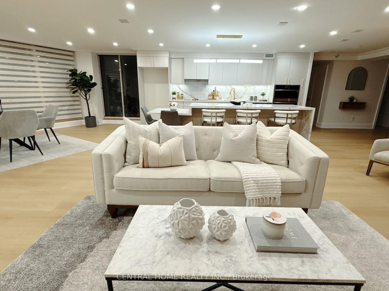 302 - 85 SKYMARK Drive