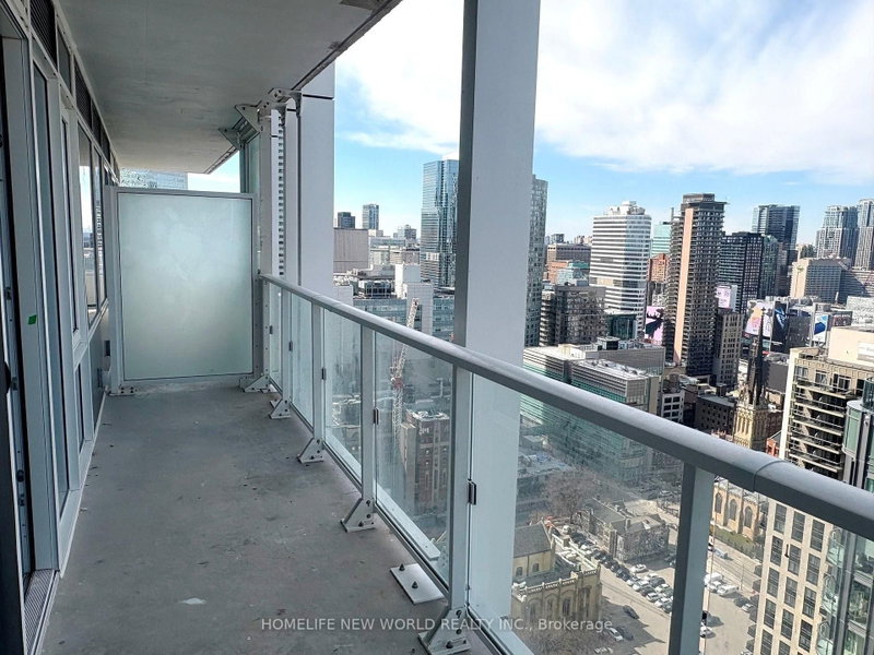 3512 - 88 Queen Street E
