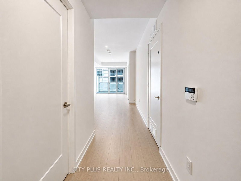 2621 - 135 Lower Sherbourne Street