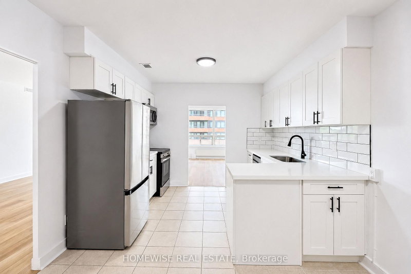 307 - 2500 Bathurst Street