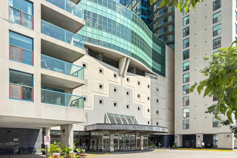 504 - 77 Harbour Square