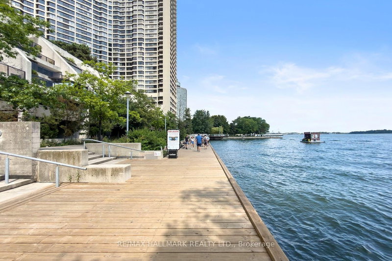 504 - 77 Harbour Square