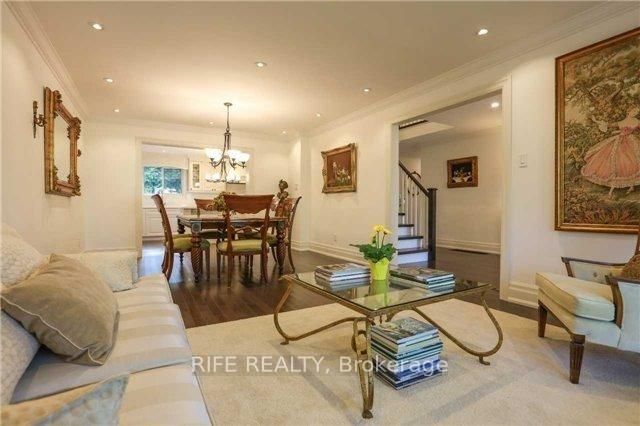 9 Gatehead Road, Toronto 5
