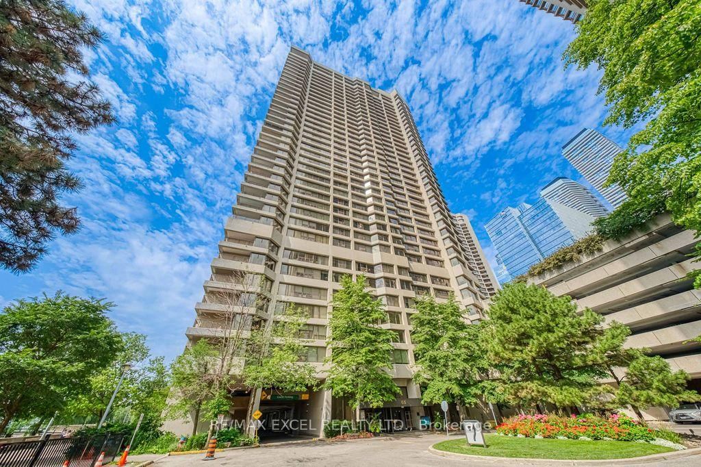 65 Harbour Square • #3403 • Toronto, ON photo 23